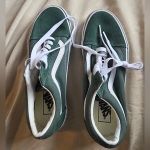 Vans Classic Green and White Sneakers. Mens = 7 or Womens = 9